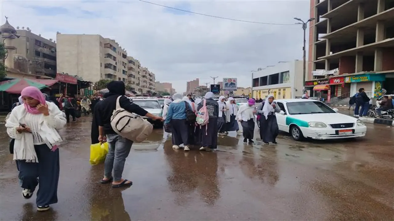 الأرصاد الجوية تحدد مناطق هطول الأمطار اليوم وسط أجواء غائمة جزئيًا على معظم المناطق